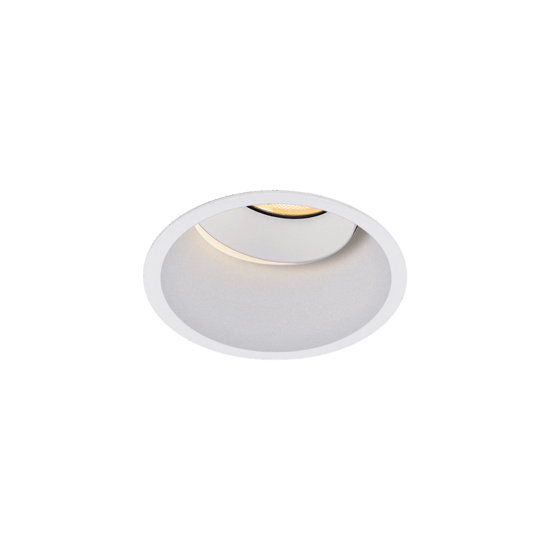 White version of the Bebe Lente Swing, an adjustable downlight designed by Karizma Luce.