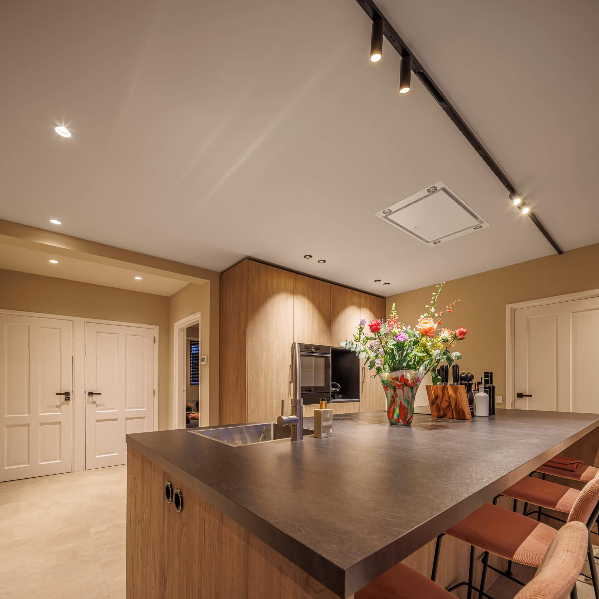 Modern kitchen lighting