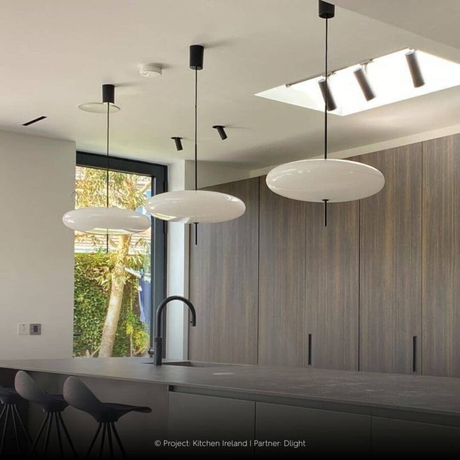 Modern kitchen in Ireland with Dea Durga XS in the ceiling.